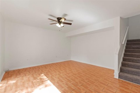 Condo in Tampa, Florida, 2 bedrooms  № 1389449 - photo 10