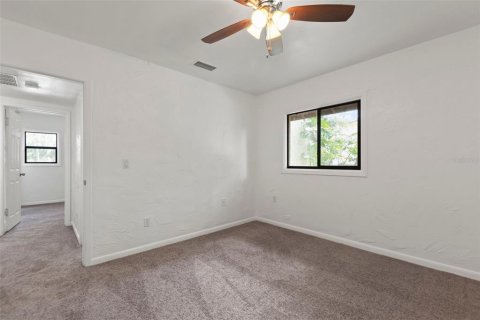 Condo in Tampa, Florida, 2 bedrooms  № 1389449 - photo 16