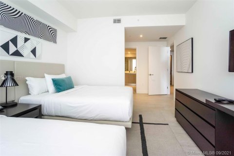 Condominio en venta en Hollywood, Florida, 2 dormitorios, 98.01 m2 № 9734 - foto 21
