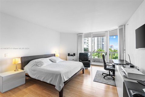 Condo in Aventura, Florida, 3 bedrooms  № 1389738 - photo 23