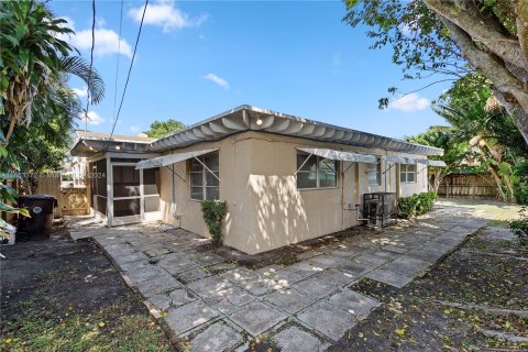 Villa ou maison à vendre à West Palm Beach, Floride: 5 chambres, 218.78 m2 № 1389717 - photo 13