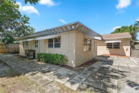 Villa ou maison à vendre à West Palm Beach, Floride: 5 chambres, 218.78 m2 № 1389717 - photo 14