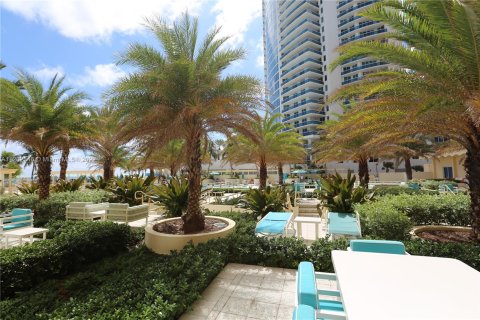 Condominio en alquiler en Hollywood, Florida, 1 dormitorio, 77.57 m2 № 10821 - foto 21