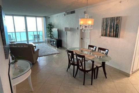 Copropriété à louer à Hollywood, Floride: 1 chambre, 77.57 m2 № 10819 - photo 26