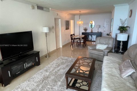 Condominio en alquiler en Hollywood, Florida, 1 dormitorio, 77.57 m2 № 10819 - foto 25