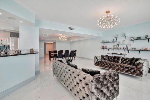 Condo in Aventura, Florida, 3 bedrooms  № 1304808 - photo 10