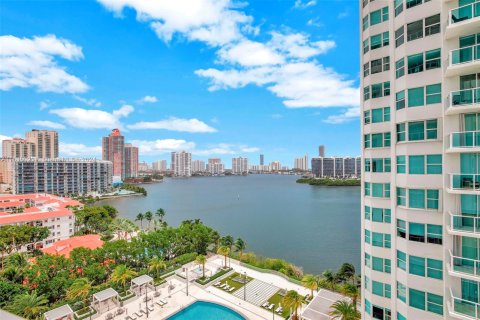 Condominio en venta en Aventura, Florida, 3 dormitorios, 285.49 m2 № 1304808 - foto 5