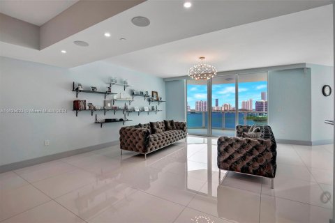 Condominio en venta en Aventura, Florida, 3 dormitorios, 285.49 m2 № 1304808 - foto 7