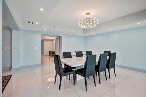 Condo in Aventura, Florida, 3 bedrooms  № 1304808 - photo 18