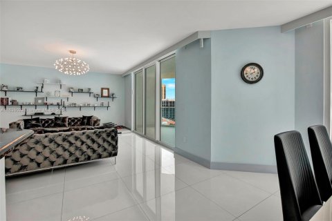 Copropriété à vendre à Aventura, Floride: 3 chambres, 285.49 m2 № 1304808 - photo 13