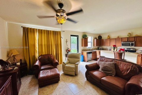 Casa en venta en Miami, Florida, 4 dormitorios, 287.07 m2 № 1365799 - foto 24