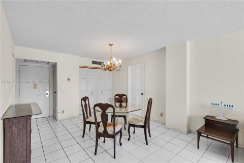 Copropriété à vendre à Aventura, Floride: 1 chambre, 92.34 m2 № 1367003 - photo 7