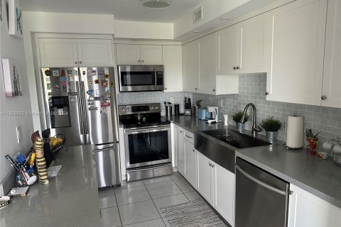 Condominio en venta en Miami, Florida, 2 dormitorios, 108.7 m2 № 1362685 - foto 6