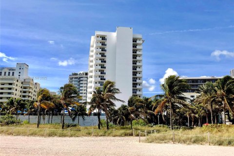 Copropriété à louer à Miami Beach, Floride: 1 chambre, 82.68 m2 № 3097 - photo 18