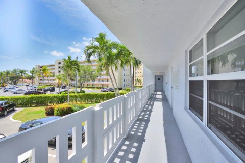Condominio en venta en Dania Beach, Florida, 2 dormitorios, 110.55 m2 № 1117395 - foto 29