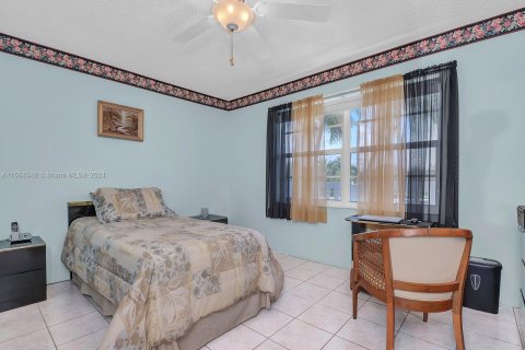 Condominio en venta en Dania Beach, Florida, 2 dormitorios, 110.55 m2 № 1117395 - foto 10