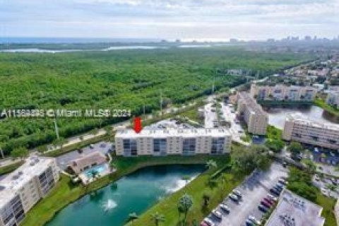 Condominio en venta en Dania Beach, Florida, 2 dormitorios, 110.55 m2 № 1117395 - foto 23