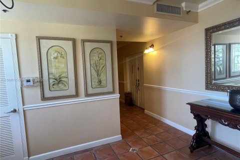Copropriété à vendre à Coral Gables, Floride: 2 chambres, 116.13 m2 № 1117392 - photo 3
