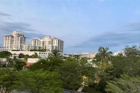 Condominio en venta en Coral Gables, Florida, 2 dormitorios, 116.13 m2 № 1117392 - foto 21
