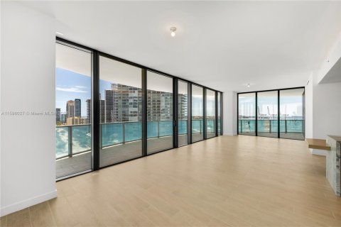 Condominio en venta en Miami Beach, Florida, 3 dormitorios № 1209827 - foto 4