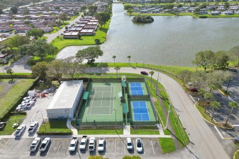 Condo in Delray Beach, Florida, 1 bedroom  № 1100674 - photo 18