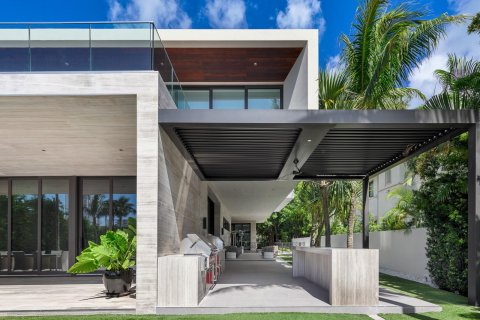 Casa en venta en Miami Beach, Florida, 8 dormitorios, 985.32 m2 № 1102184 - foto 29