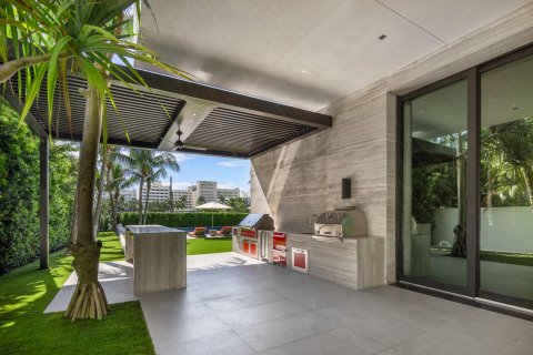 Casa en venta en Miami Beach, Florida, 8 dormitorios, 985.32 m2 № 1102184 - foto 28