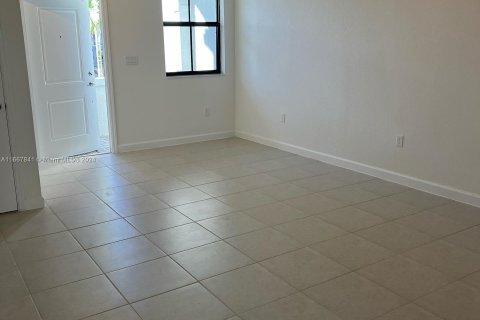 Townhouse in Homestead, Florida 3 bedrooms, 133.97 sq.m. № 1384187 - photo 22