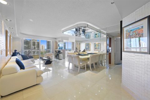 Condo in Aventura, Florida, 3 bedrooms  № 1415658 - photo 4