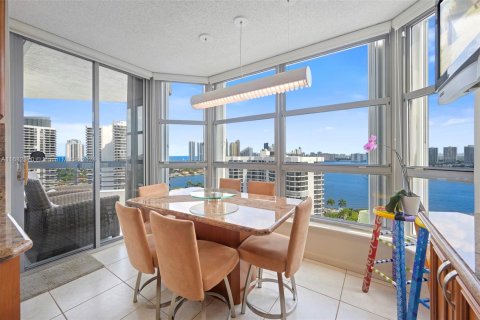 Condo in Aventura, Florida, 3 bedrooms  № 1415658 - photo 6