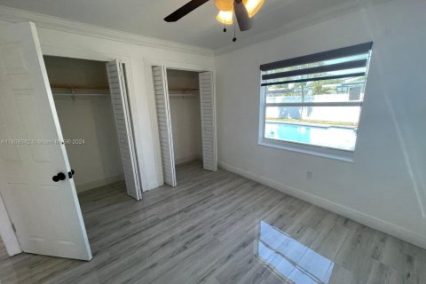 Casa en venta en Hollywood, Florida, 4 dormitorios, 142.33 m2 № 1229666 - foto 15