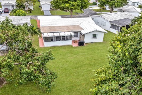 Villa ou maison à vendre à Plantation, Floride: 2 chambres, 129.88 m2 № 1311277 - photo 24