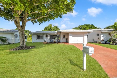 Villa ou maison à vendre à Plantation, Floride: 2 chambres, 129.88 m2 № 1311277 - photo 2