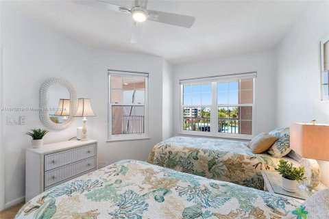 Condo in Hutchinson Island South, Florida, 2 bedrooms  № 1402696 - photo 7