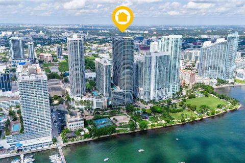 Copropriété à louer à Miami, Floride: 2 chambres, 82.5 m2 № 1367225 - photo 1