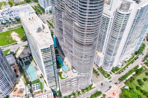 Condominio en alquiler en Miami, Florida, 2 dormitorios, 82.5 m2 № 1367225 - foto 30