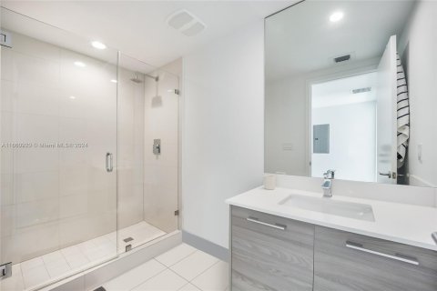 Copropriété à louer à Miami, Floride: 3 chambres, 119.01 m2 № 1367224 - photo 5