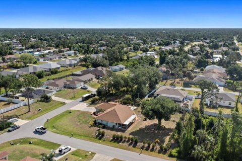 Villa ou maison à vendre à North Port, Floride: 3 chambres, 143.91 m2 № 1140163 - photo 15