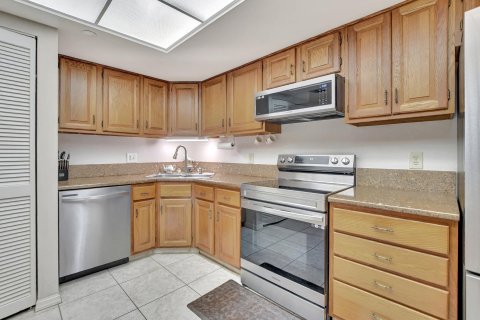 Condo in Boca Raton, Florida, 2 bedrooms  № 1222739 - photo 29