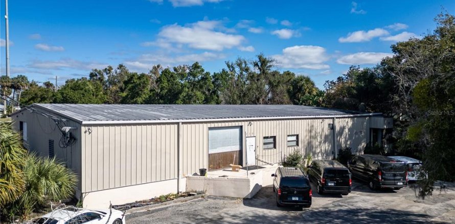 Immobilier commercial à Davenport, Floride 743.22 m2 № 980138