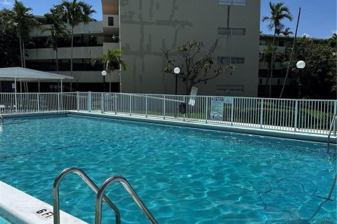 Condo in Miami, Florida, 2 bedrooms  № 1234813 - photo 30