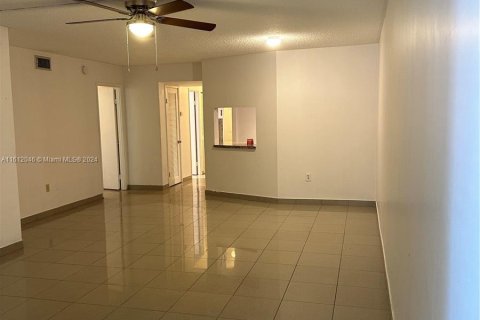 Copropriété à vendre à Miami, Floride: 2 chambres, 96.25 m2 № 1234813 - photo 7