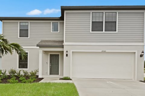 House in ESTATES OF LAKE FLORENCE in Winter Haven, Florida 4 bedrooms, 268 sq.m. № 60554 - photo 9