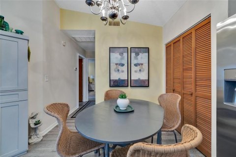 Copropriété à vendre à Zephyrhills, Floride: 2 chambres, 93.65 m2 № 1253599 - photo 13