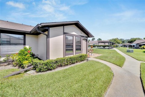 Condominio en venta en Zephyrhills, Florida, 2 dormitorios, 93.65 m2 № 1253599 - foto 24