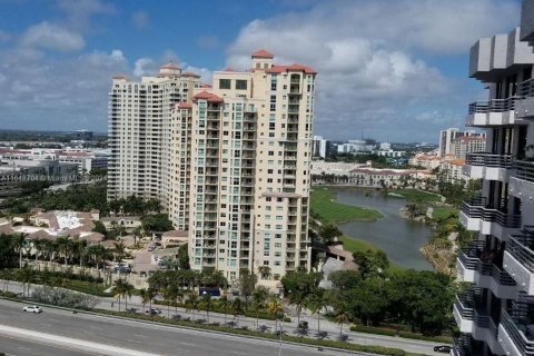 Condo in Aventura, Florida, 2 bedrooms  № 1331372 - photo 1