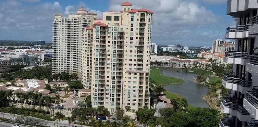 Condominio en Aventura, Florida, 2 dormitorios  № 1331372