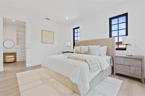 Casa en venta en Coral Gables, Florida, 4 dormitorios, 241.08 m2 № 1367267 - foto 18