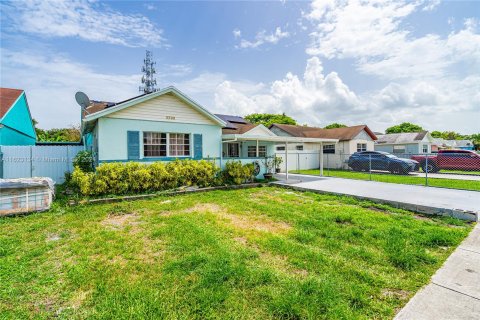 Villa ou maison à vendre à Miami Gardens, Floride: 4 chambres, 183.48 m2 № 1269969 - photo 8