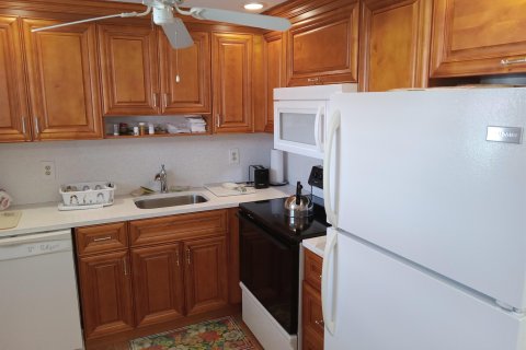 House in Delray Beach, Florida 2 bedrooms, 81.75 sq.m. № 883345 - photo 6